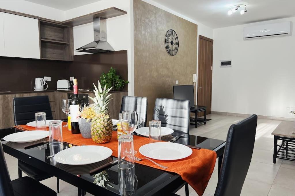 Modern Apartment In マルサスカーラ エクステリア 写真